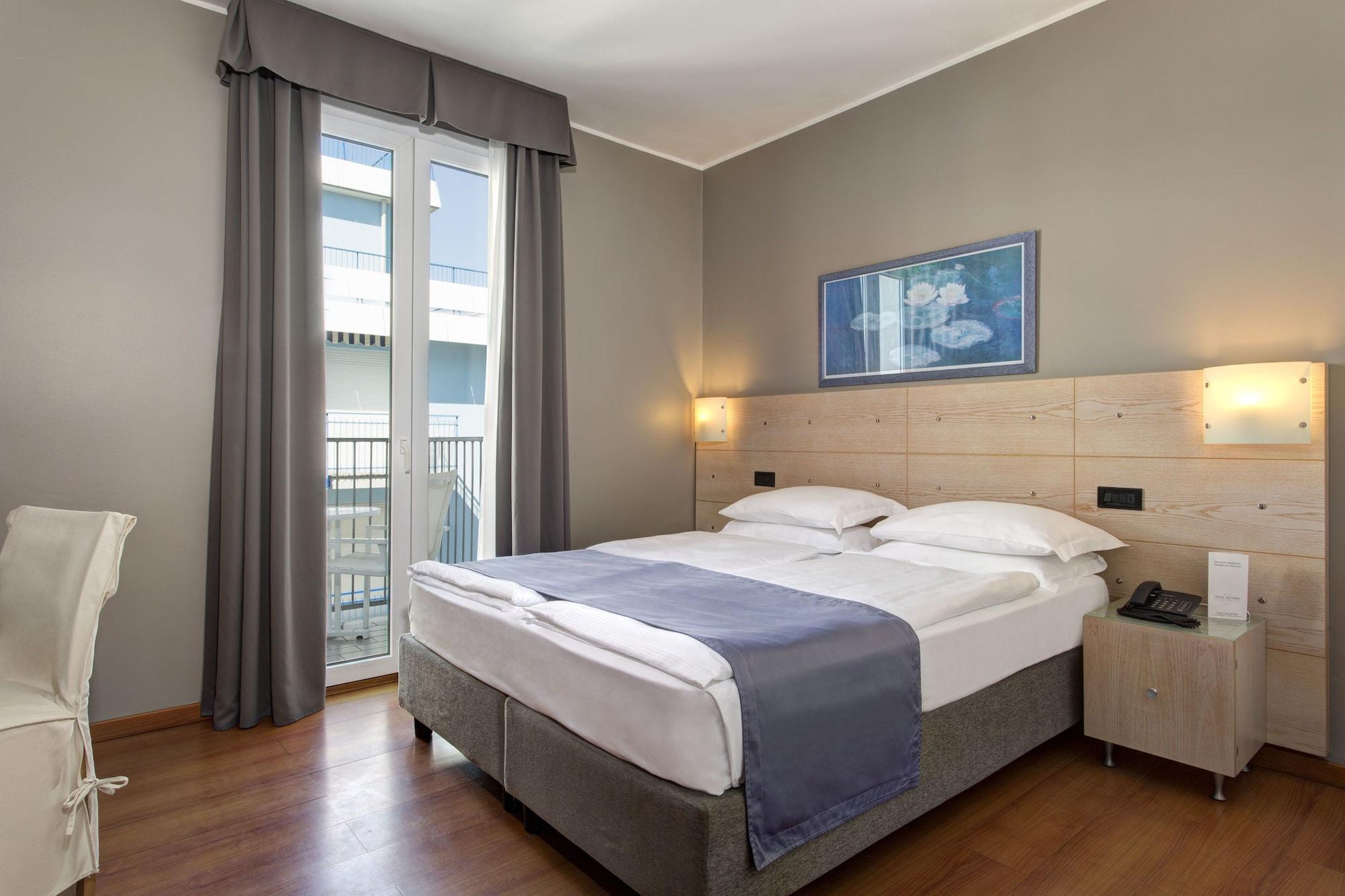 Victoria Frontemare Beach & Spa Hotel Jesolo Exterior photo